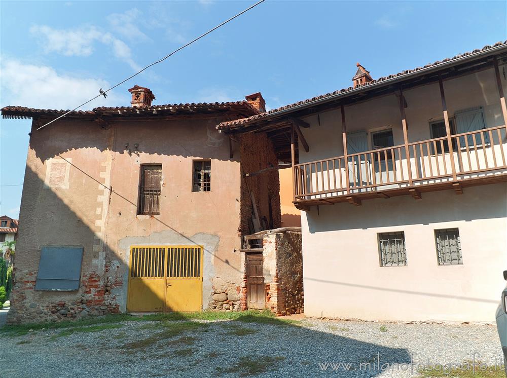 Sandigliano (Biella, Italy) - Antique houses of the historic center